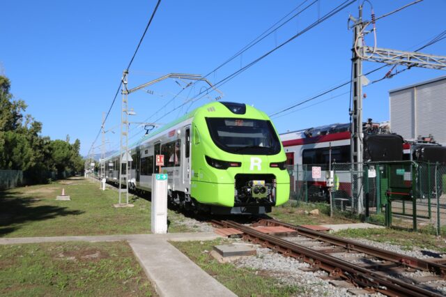 Presentacio_dels_noves_trens_dFGC_que_connectaran_Barcelona_amb_laeroport.jpg