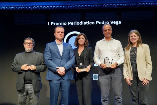 Entrega_de_premios_Pedro_Vega.jpg