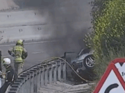 VÍDEO | Espectacular incendi d’un vehicle a la C-15: carretera tallada i gran desplegament d’emergències