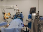 Miopia, astigmatisme i hipermetropia: les preguntes clau abans d’operar-se