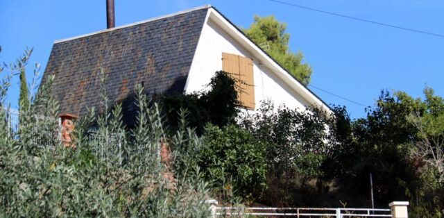 Casa d'Albert Soler, on vivia la seva dona i la seva filla des de feia mesos. Foto: Nia Escolà, ACN